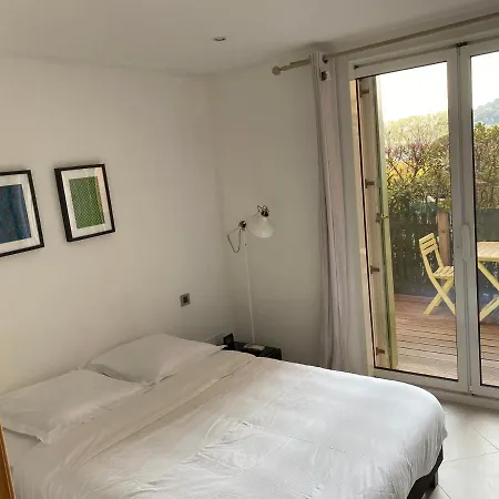 Apartment Logement De 3 Chambres A 10 Mins A Pieds Du Centre Du Village Et De La Plage Des Canebiers