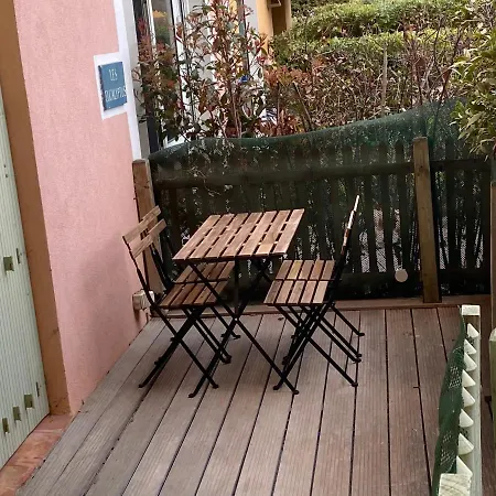 Logement De 3 Chambres A 10 Mins A Pieds Du Centre Du Village Et De La Plage Des Canebiers Apartment